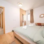 Διαμέρισμα Luxurious In With Sauna