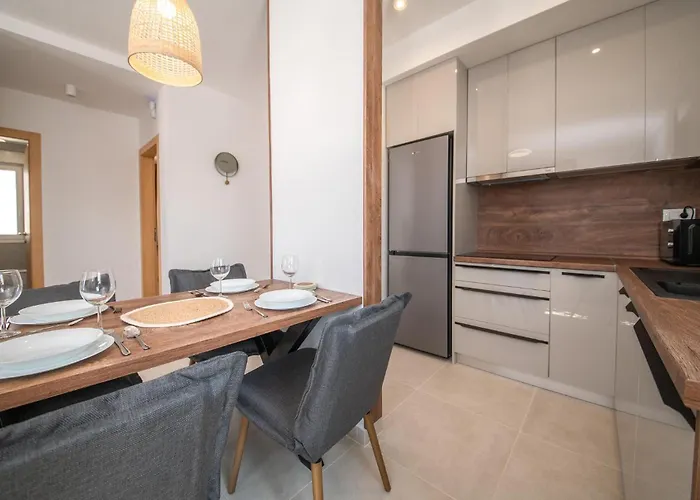 Luxurious In With Sauna Апартаменты *