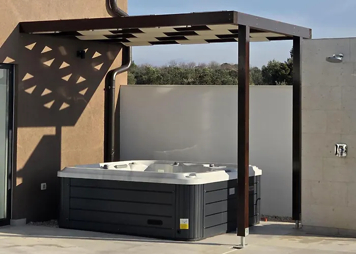 Апартаменты Luxurious In With Sauna *