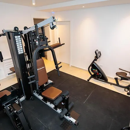 Lovely In With Sauna Apartamento Vrsi